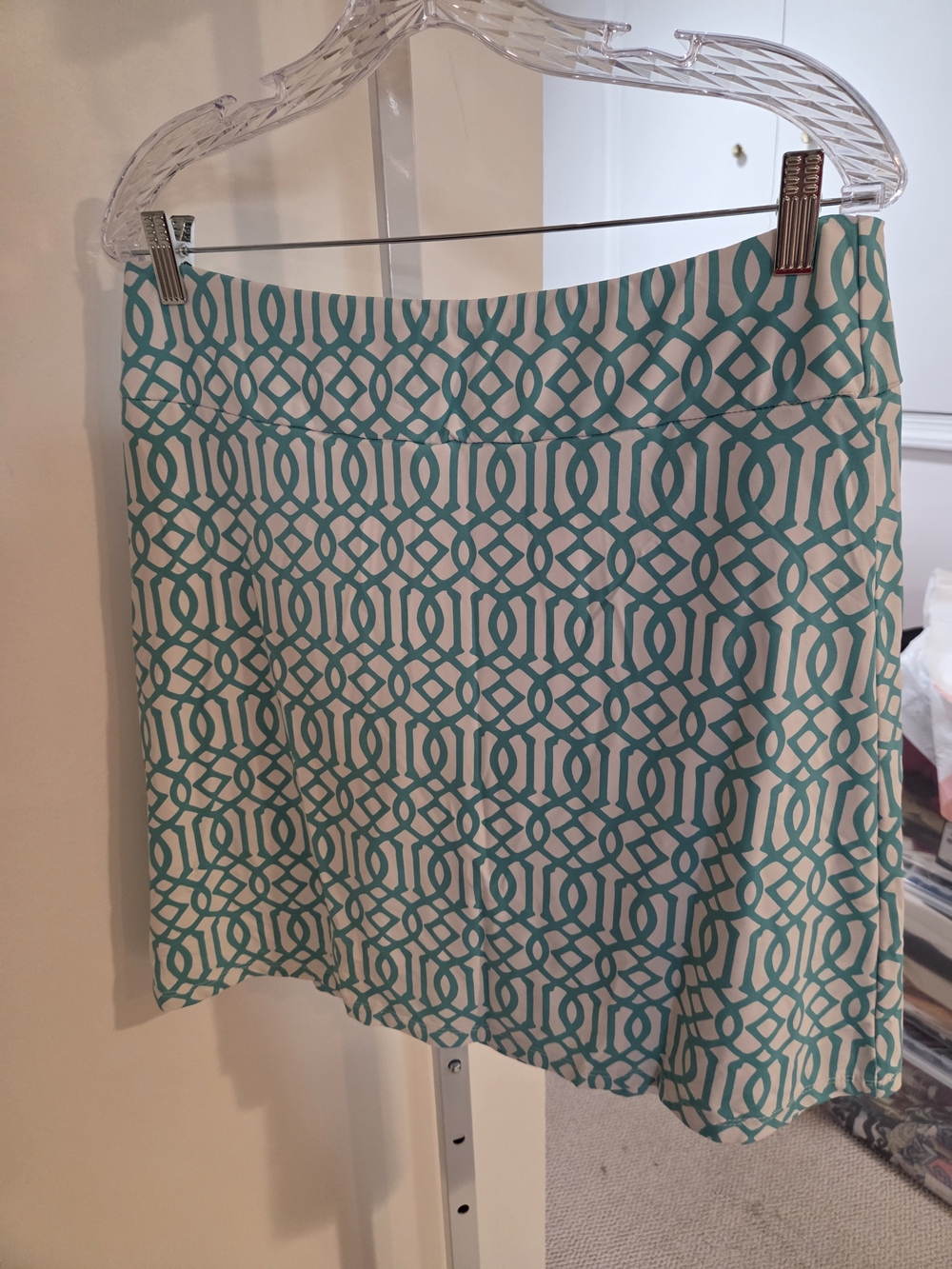 Lulu-B Teal and White Geometric Skort